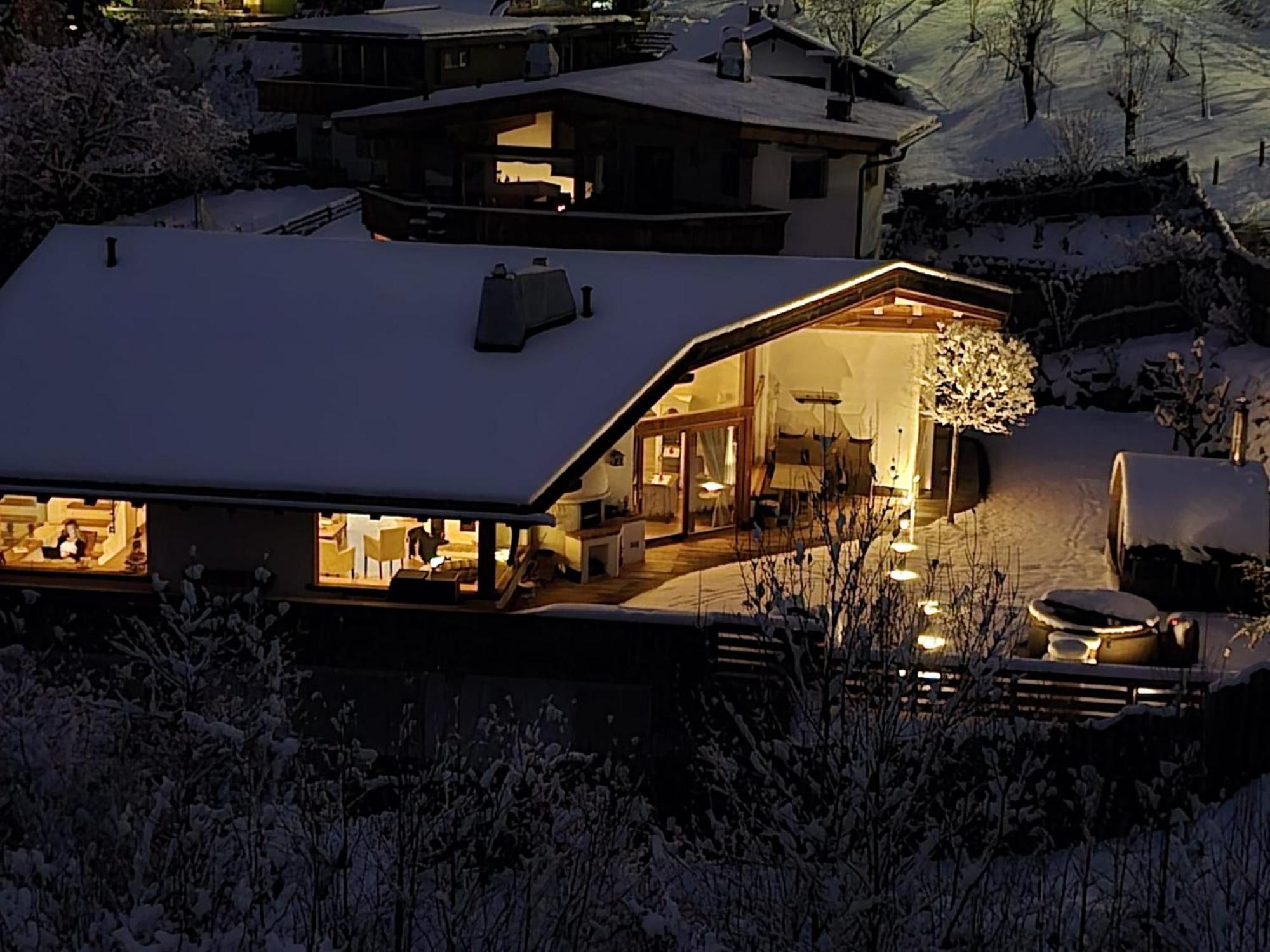 Chaletserlesblicktirol 米耶德斯 外观 照片