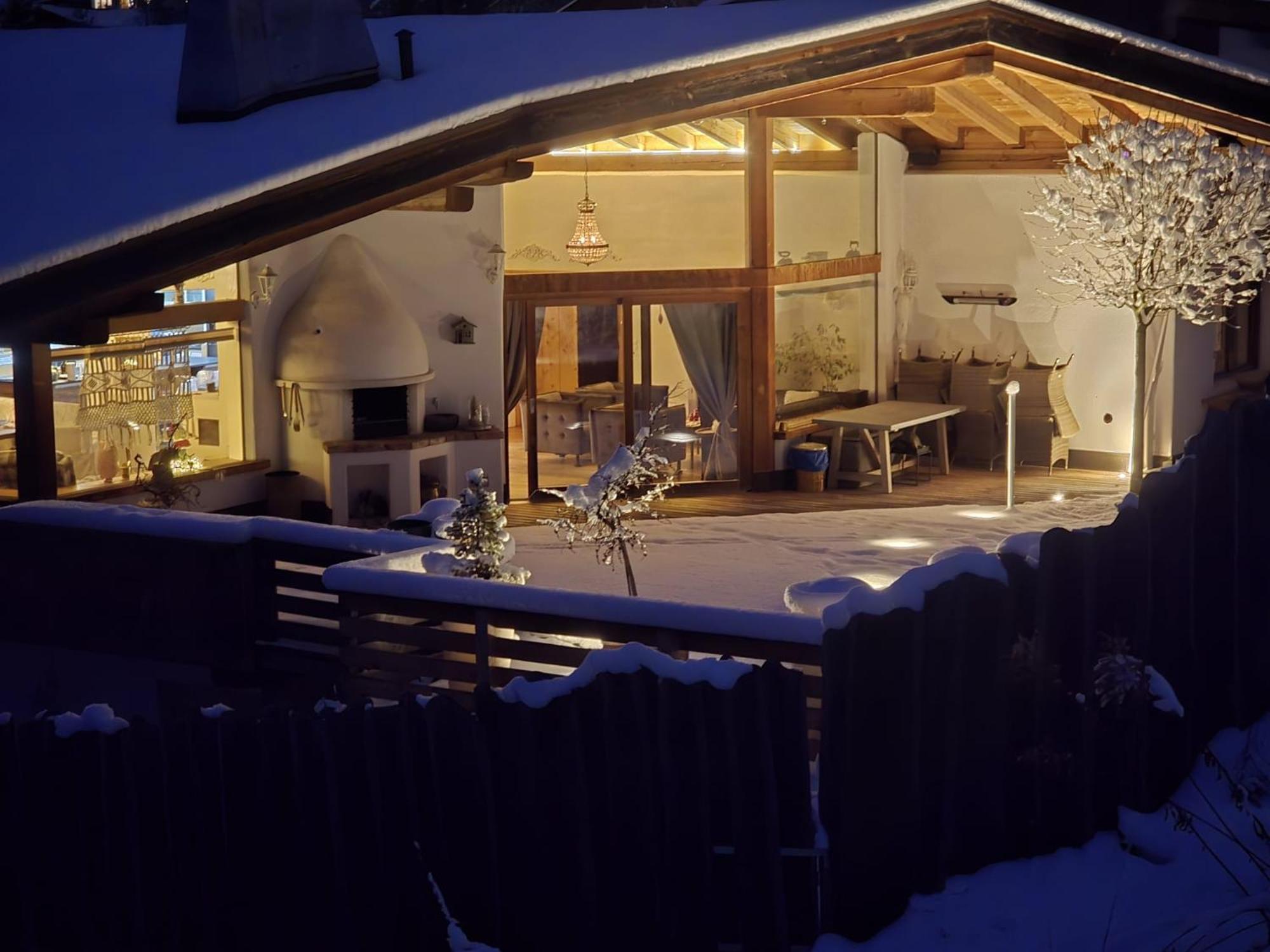 Chaletserlesblicktirol 米耶德斯 外观 照片