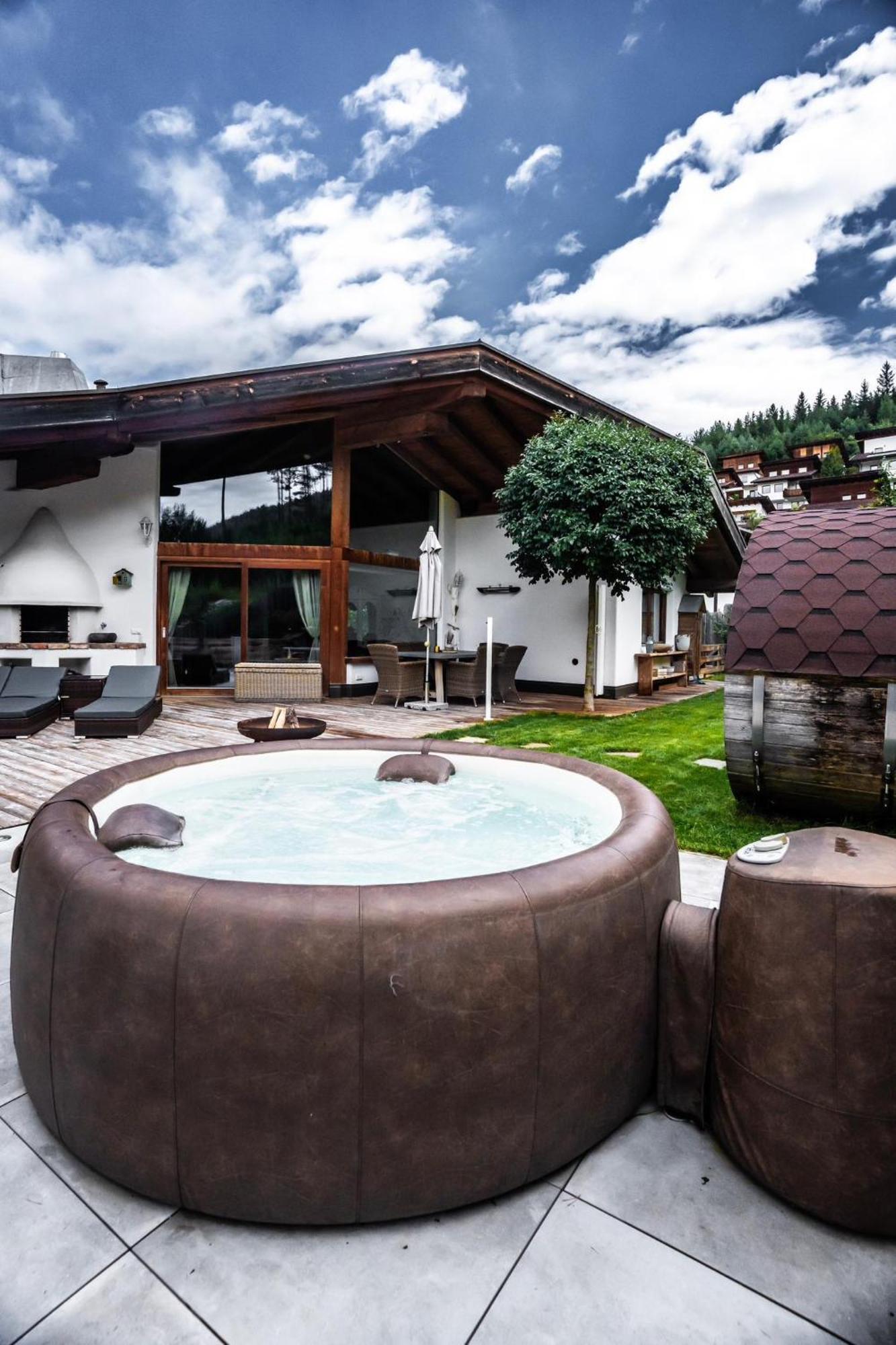 Chaletserlesblicktirol 米耶德斯 外观 照片
